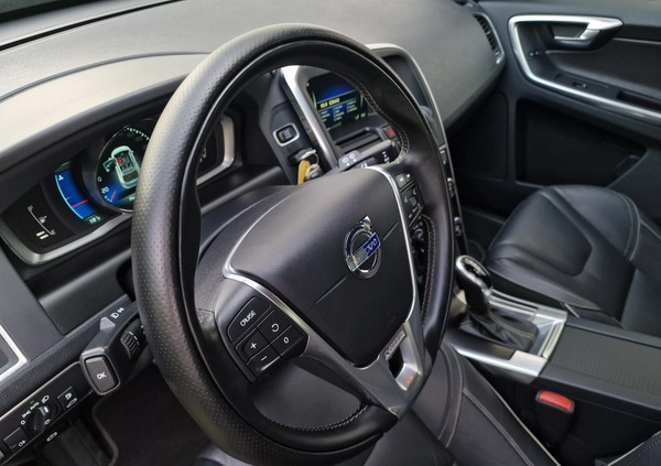 Volvo XC 60 cena 79800 przebieg: 199454, rok produkcji 2014 z Nasielsk małe 379